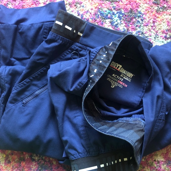 Grey’s Anatomy Scrub Pants Lot- Medium/Large PETITE - Picture 5 of 8